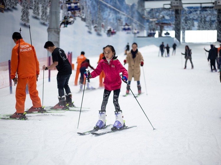 Keseruan Para Pemenang Giveaway Belajar Bermain Ski Secara Gratis di Trans Snow World